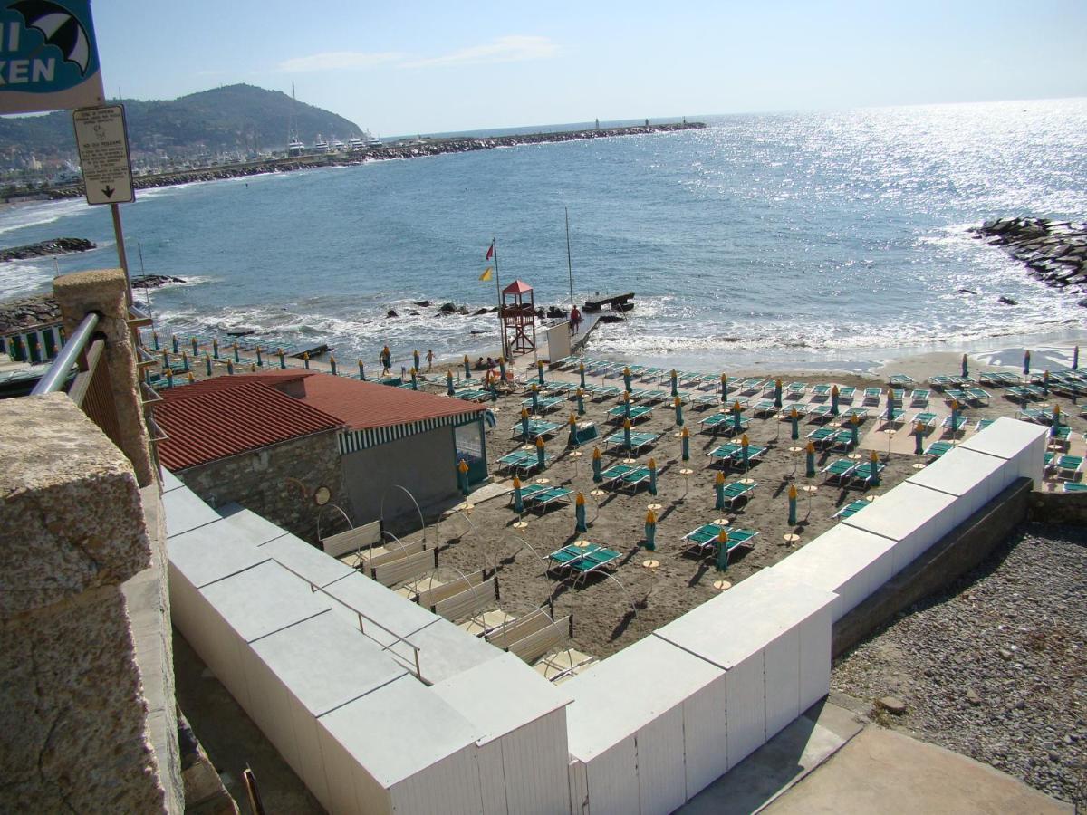 Villa Chiara Marina Trilocale Imperia Dış mekan fotoğraf